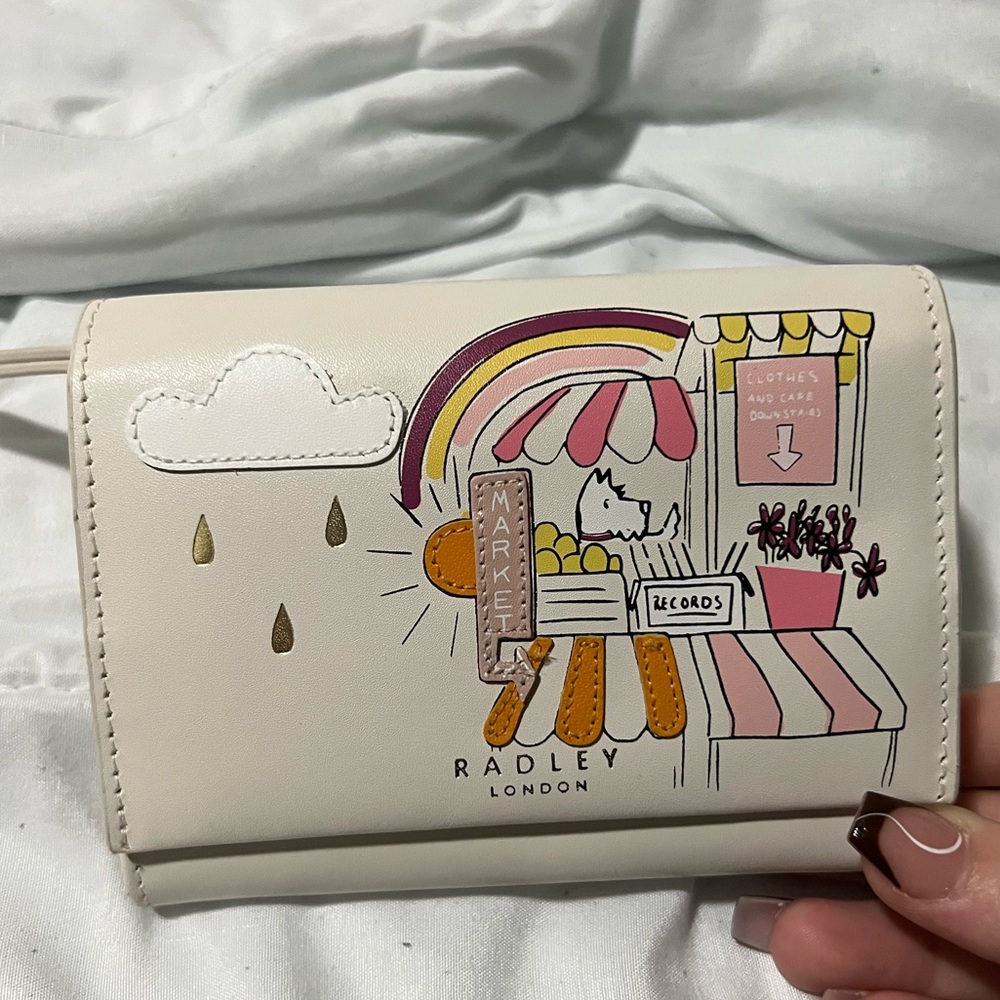 RADLEY LONDON Cream Wallet with Colorful Market Design